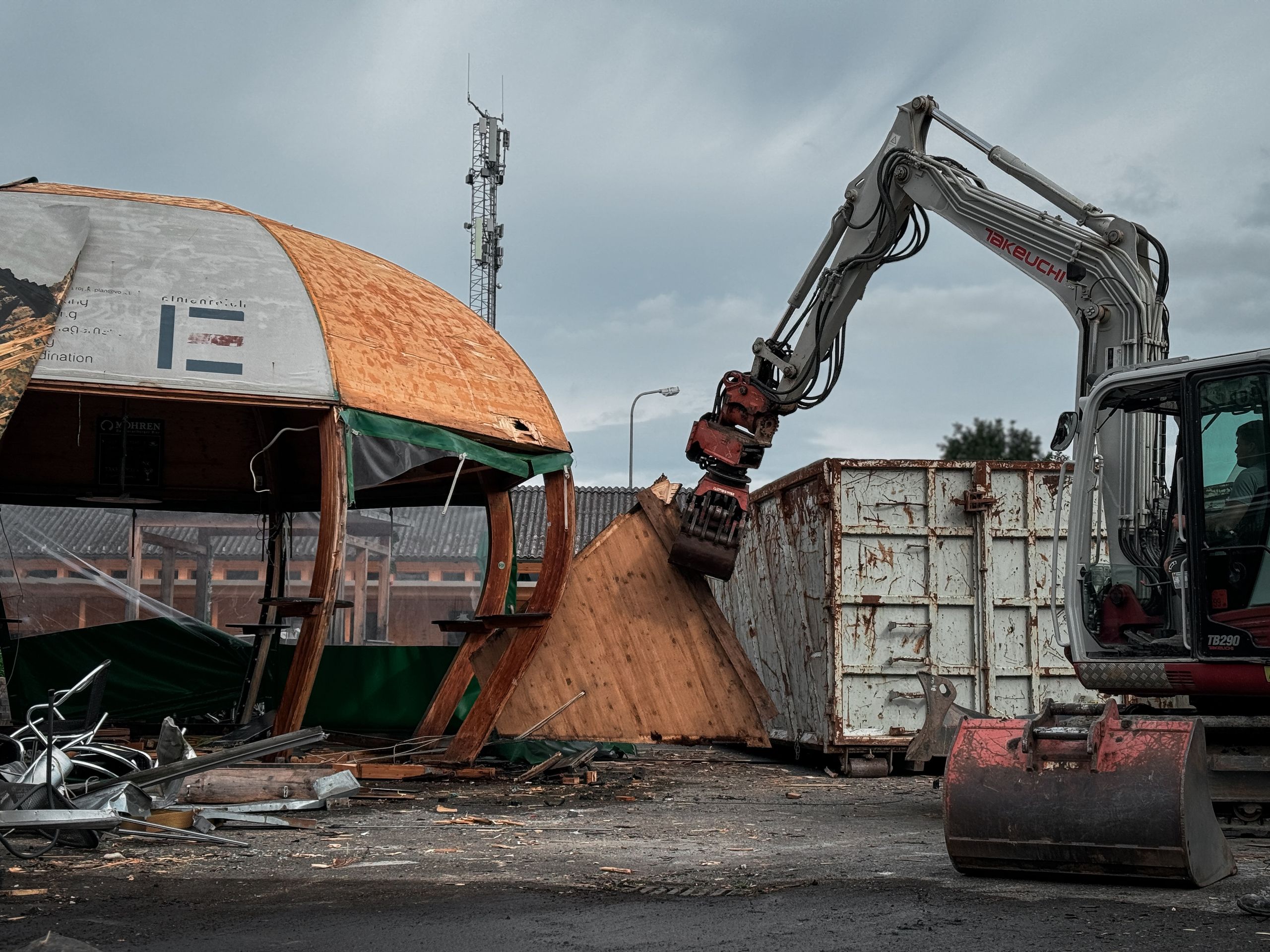 filters:quality(80)&w=1920&q=100